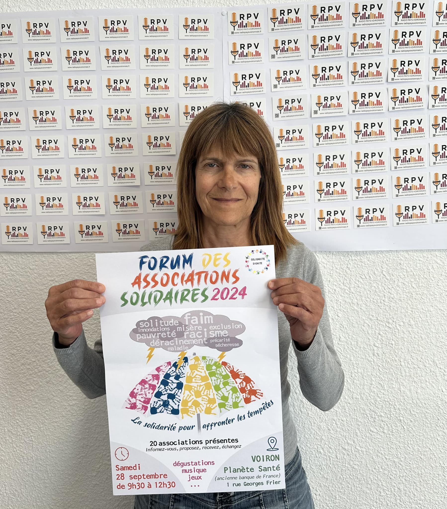 Betty Coordinatrice du Forum des Associations Solidaires &agrave; Voiron.jpg (489 KB)